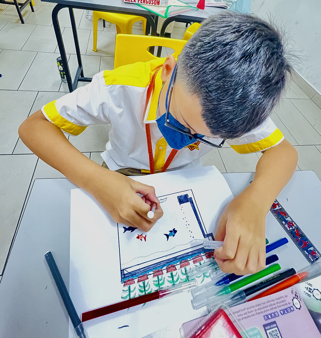 Creative Minds at Work: Aquaponic Innovations