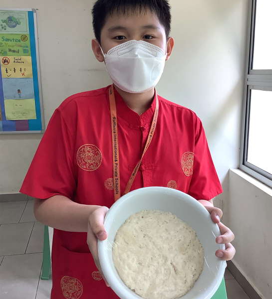 Dough with Yeast Experiment