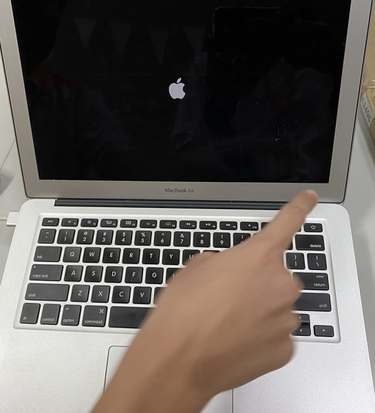 Learn to Change Your MacBook Battery in 20 Minutes!