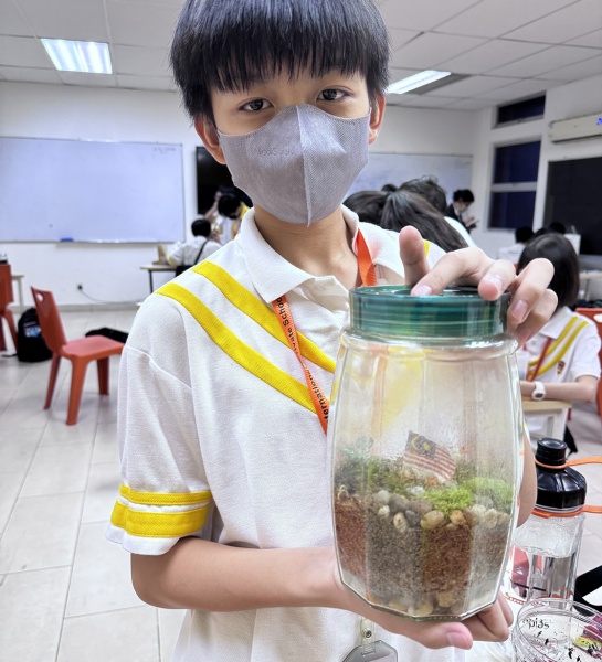  Terrarium Making