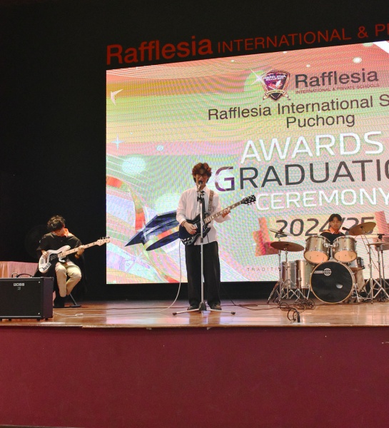 Awards & Graduation Ceremony 2024/25
