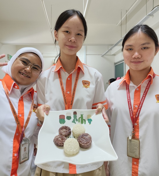 Celebrating Mid-Autumn Traditions